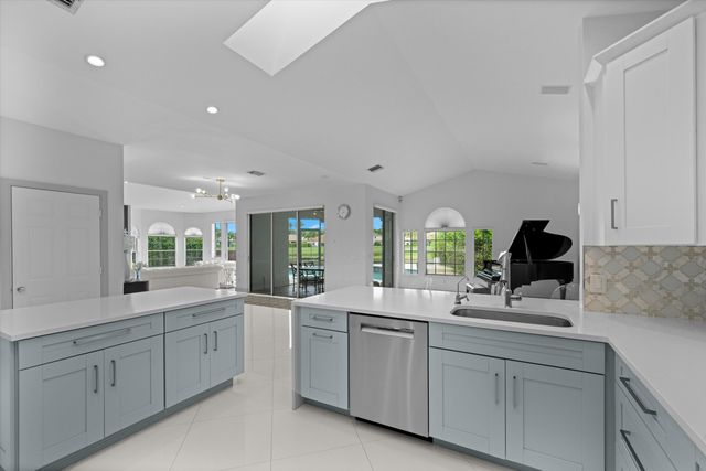 2467 Muir Circle, Wellington, FL 33414