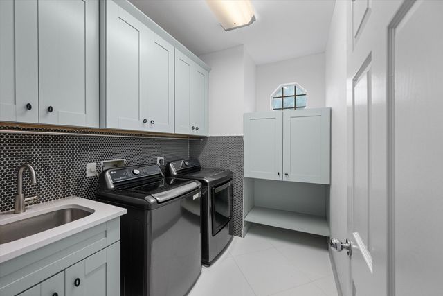 2467 Muir Circle, Wellington, FL 33414