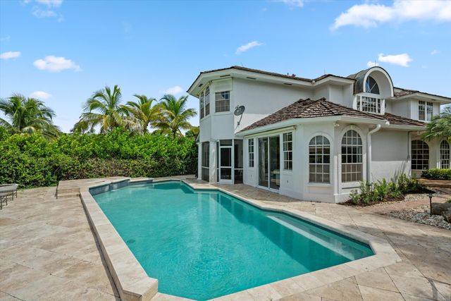 2467 Muir Circle, Wellington, FL 33414