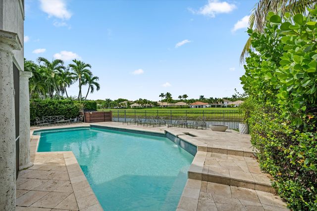 2467 Muir Circle, Wellington, FL 33414