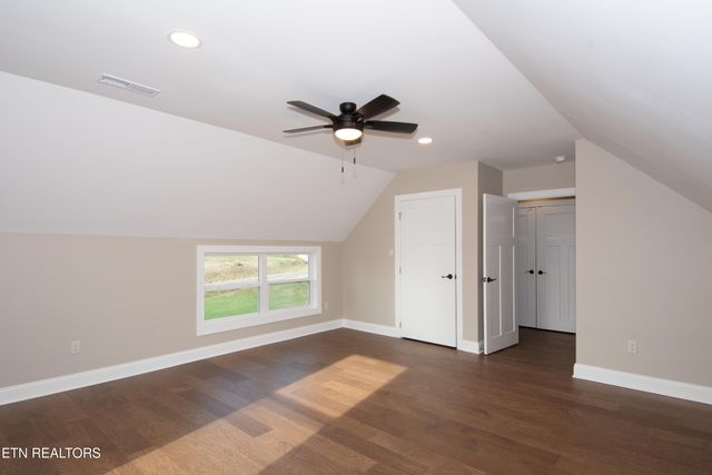 308 W Hill Ave, Friendsville, TN 37737