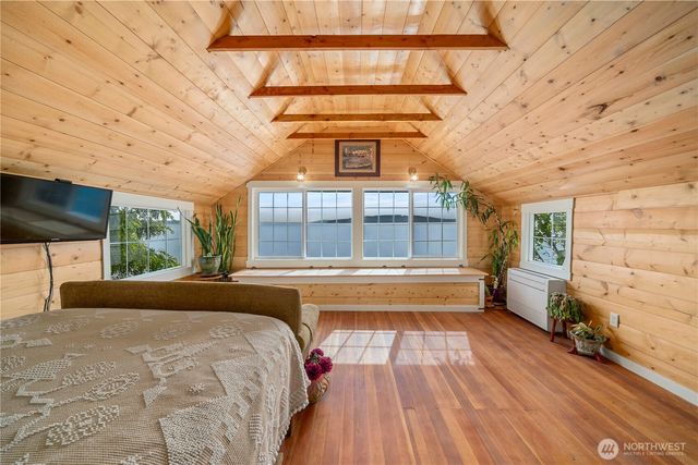 230 S 219th Street, Normandy Park, WA 98198