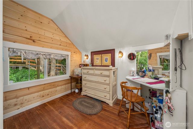 230 S 219th Street, Normandy Park, WA 98198