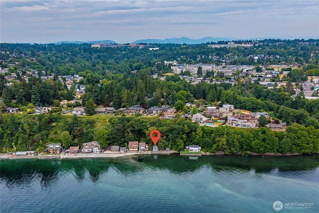 230 S 219th Street, Normandy Park, WA 98198