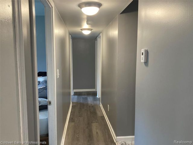 63 Parkdale Avenue, Pontiac, MI 48340