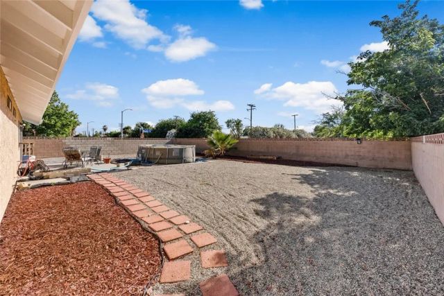 44605 Gillan Avenue, Lancaster, CA 93535
