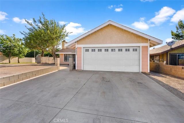 44605 Gillan Avenue, Lancaster, CA 93535