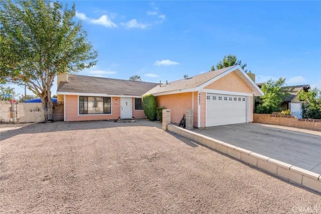 44605 Gillan Avenue, Lancaster, CA 93535