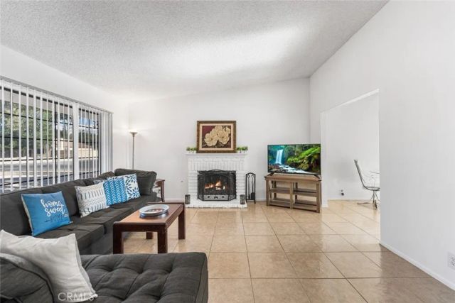 44605 Gillan Avenue, Lancaster, CA 93535