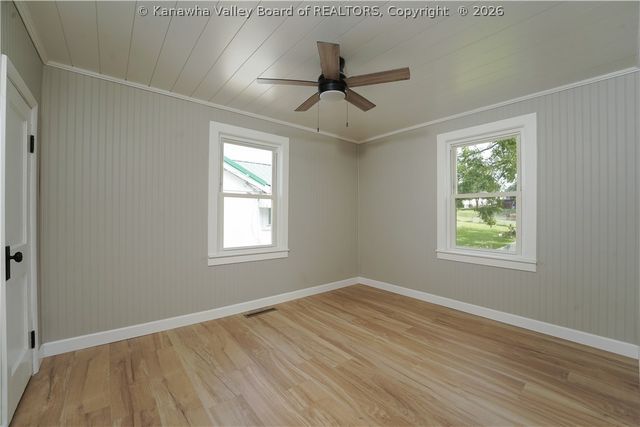 834 S Washington Street, St Albans, WV 25177