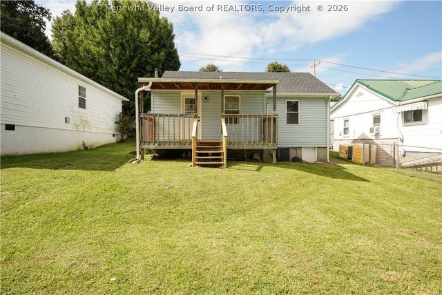 834 S Washington Street, St Albans, WV 25177