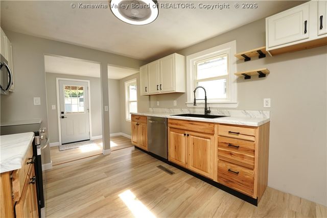 834 S Washington Street, St Albans, WV 25177