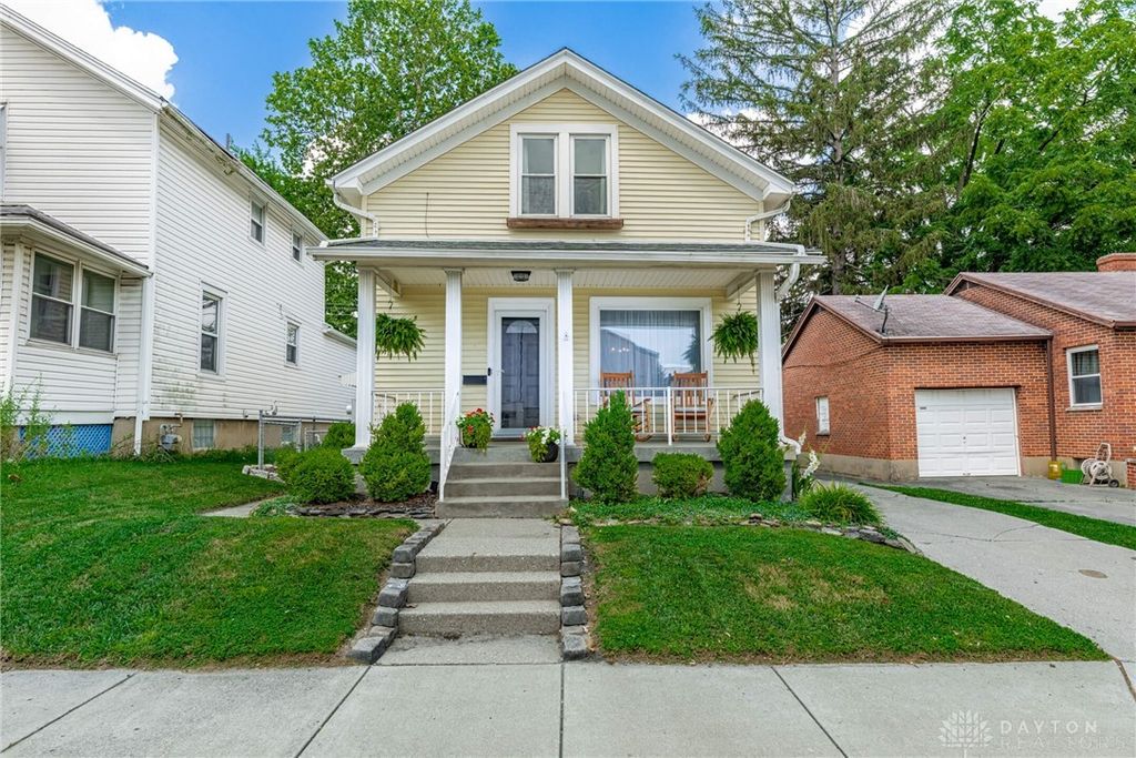 2325 S Smithville Road, Dayton, OH 45420
