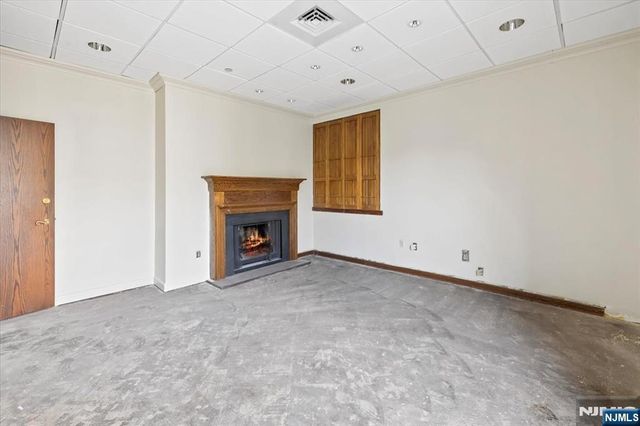60 Pompton Avenue, Verona, NJ 07044