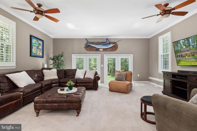 10618 SHADOW LN, Fairfax Station, VA 22039