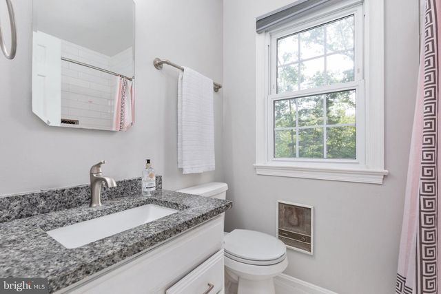10618 SHADOW LN, Fairfax Station, VA 22039
