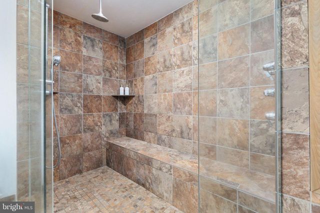 10618 SHADOW LN, Fairfax Station, VA 22039