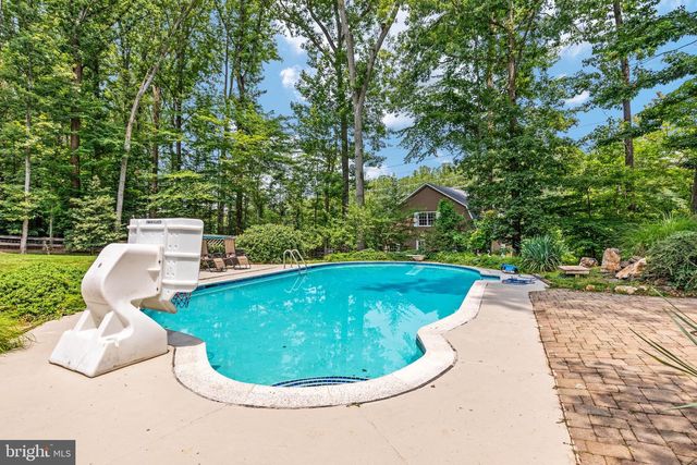 10618 SHADOW LN, Fairfax Station, VA 22039