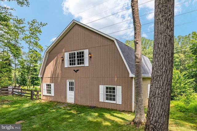10618 SHADOW LN, Fairfax Station, VA 22039