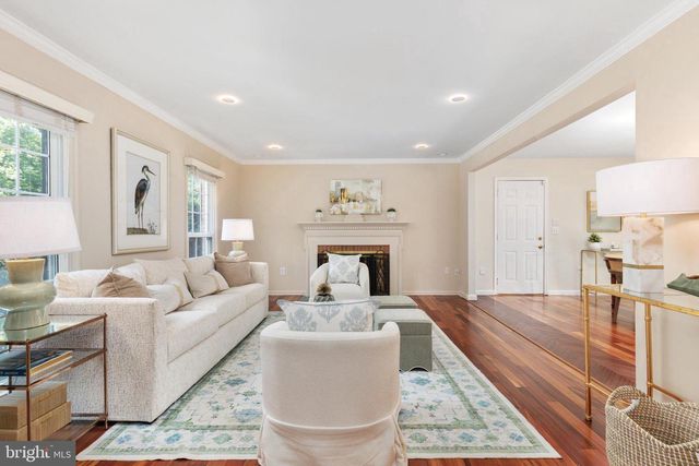 10618 SHADOW LN, Fairfax Station, VA 22039