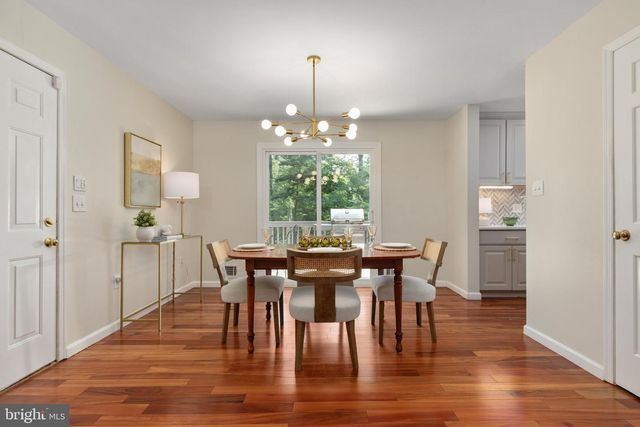 10618 SHADOW LN, Fairfax Station, VA 22039
