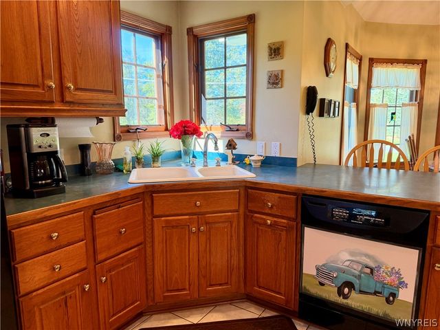 5790 Homestead Road, Boston, NY 14075