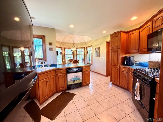 5790 Homestead Road, Boston, NY 14075