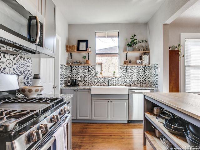 814 W Gramercy, San Antonio, TX 78212