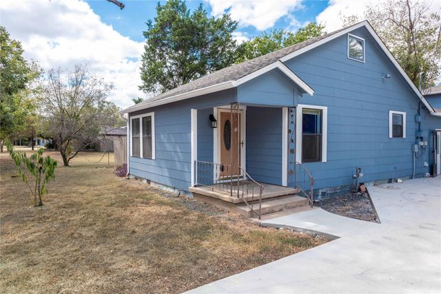 406 Lexington RD 1, Elgin, TX 78621