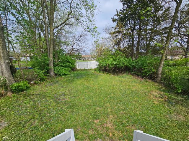 2002 E Highland Avenue, Muncie, IN 47303