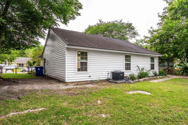 1036 Oakcrest Drive, Charleston, SC 29412