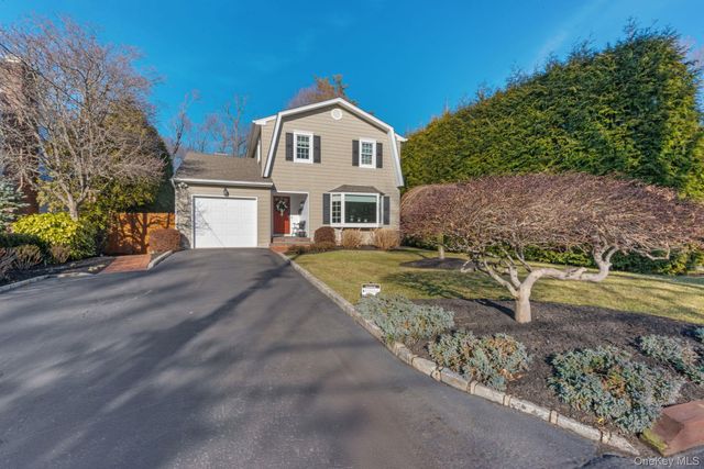 11 Oxford Street, Northport, NY 11768