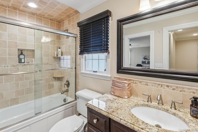 11 Oxford Street, Northport, NY 11768