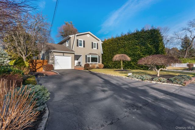 11 Oxford Street, Northport, NY 11768