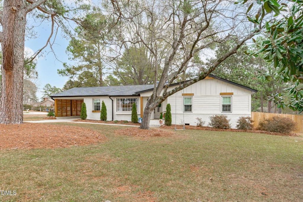 752 N Willow Street, Angier, NC 27501