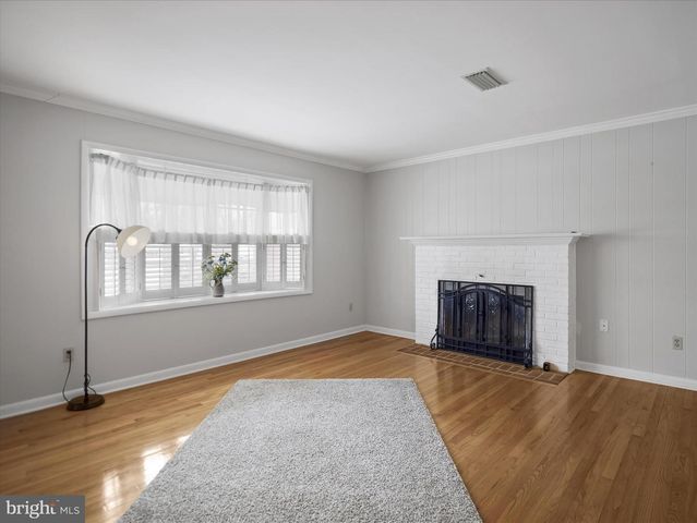 933 KENWOOD DR, Hagerstown, MD 21740