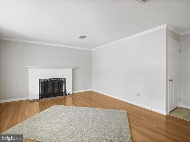 933 KENWOOD DR, Hagerstown, MD 21740