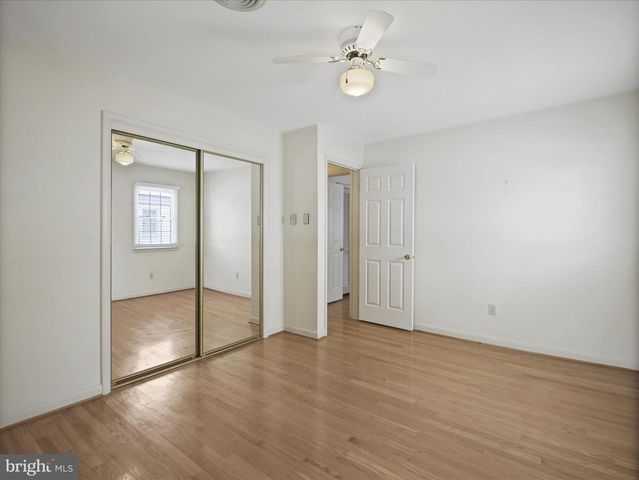 933 KENWOOD DR, Hagerstown, MD 21740