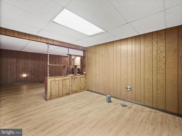 933 KENWOOD DR, Hagerstown, MD 21740