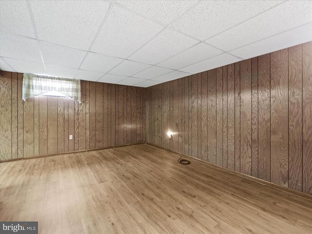 933 KENWOOD DR, Hagerstown, MD 21740