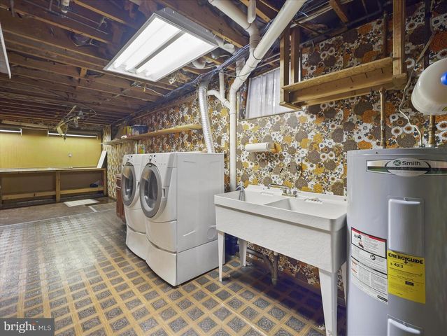 933 KENWOOD DR, Hagerstown, MD 21740