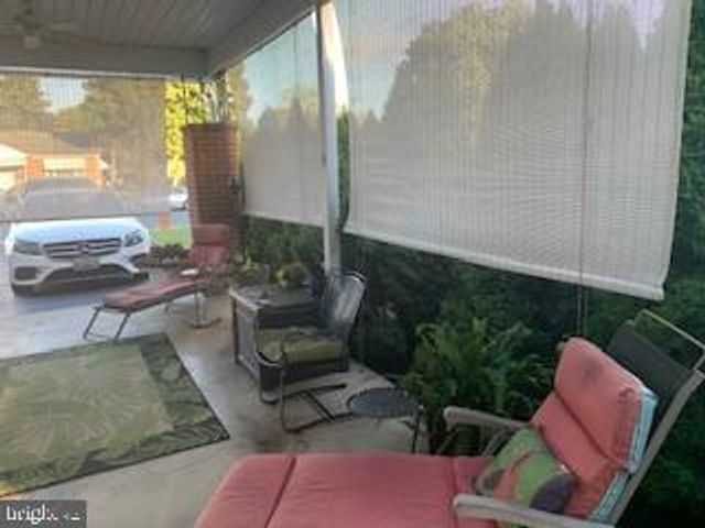 933 KENWOOD DR, Hagerstown, MD 21740