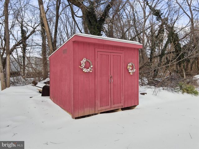 933 KENWOOD DR, Hagerstown, MD 21740