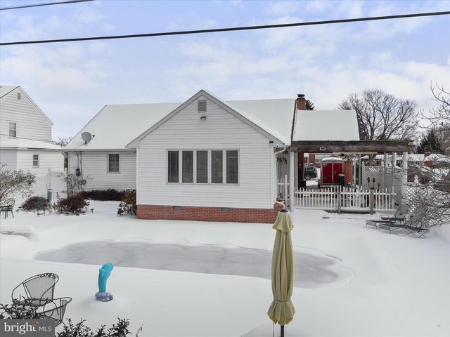 933 KENWOOD DR, Hagerstown, MD 21740