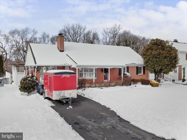 933 KENWOOD DR, Hagerstown, MD 21740