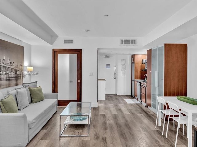 1052 Ocean Dr C203, Miami Beach, FL 33139