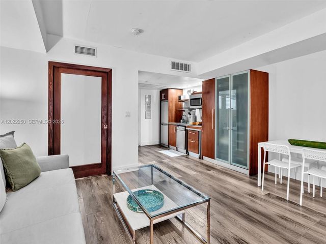 1052 Ocean Dr C203, Miami Beach, FL 33139