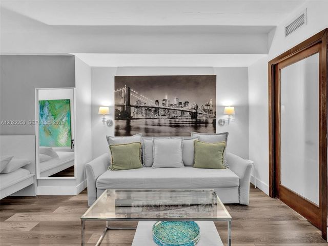 1052 Ocean Dr C203, Miami Beach, FL 33139