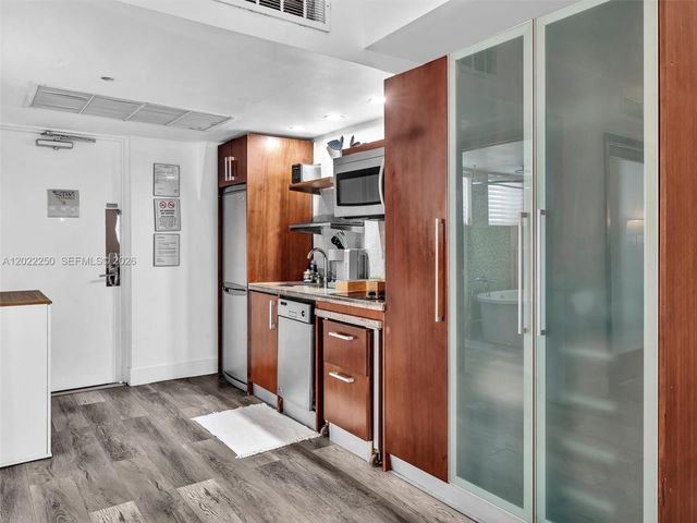 1052 Ocean Dr C203, Miami Beach, FL 33139