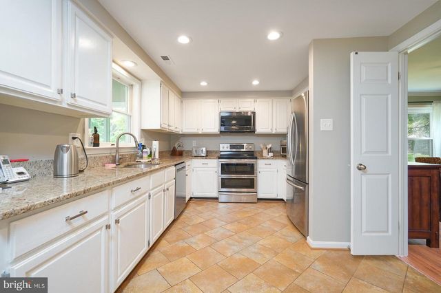 10914 SHADOW LN, Columbia, MD 21044